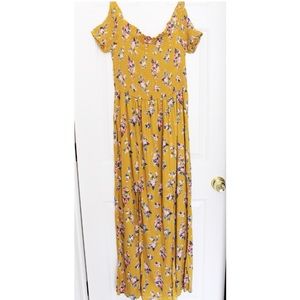 Floral Off the shoulder maxi dress